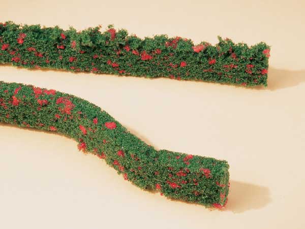 2 hedges - in bloom<br /><a href='images/pictures/Auhagen/76963.jpg' target='_blank'>Full size image</a>
